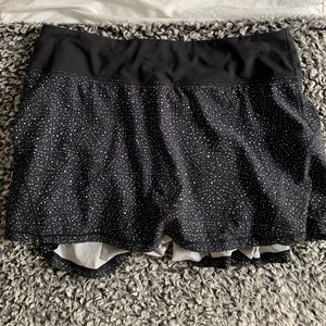Size 6 Reg. Lululemon Tennis Skirt